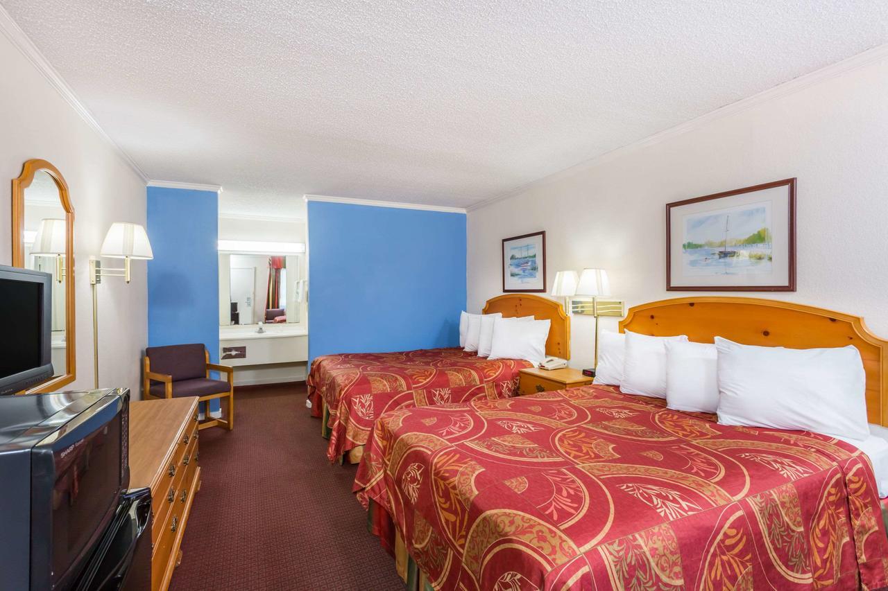 Days Inn By Wyndham Summerton מראה חיצוני תמונה