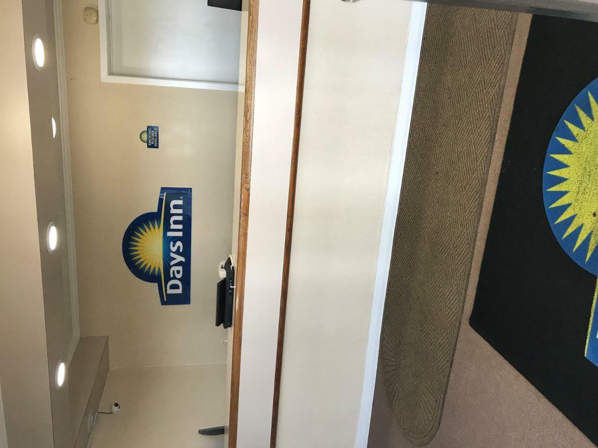 Days Inn By Wyndham Summerton מראה חיצוני תמונה